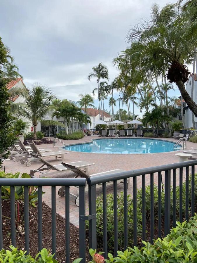 Dharma Home Suites Dania Beach At Sheridan Ocean Club Exterior foto